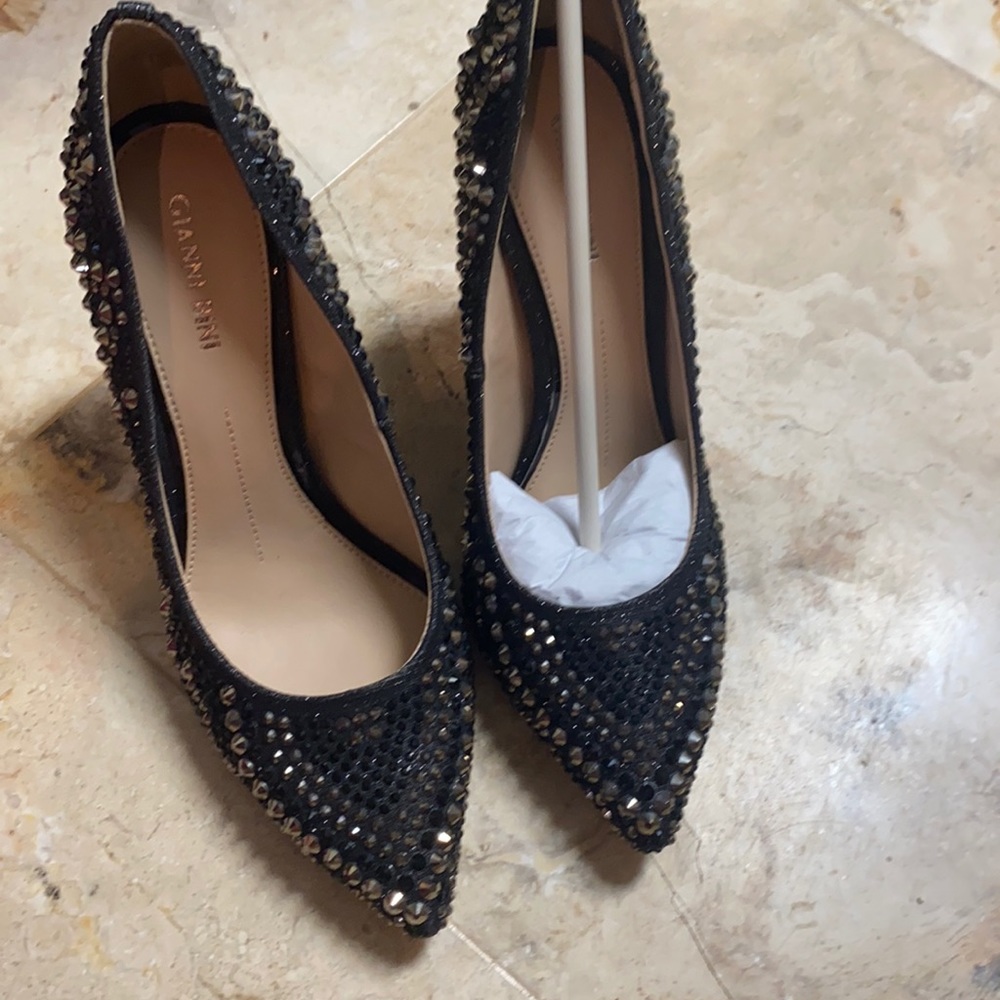 Gianni Bini 8.5 studded jewel high heels